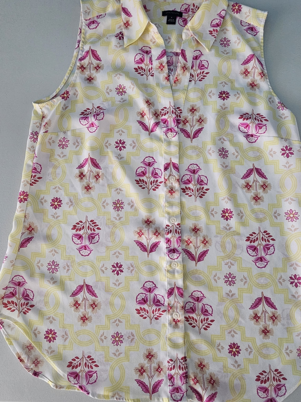 Ann Taylor White Blouse with Pink Floral & Yellow Geometric Print
